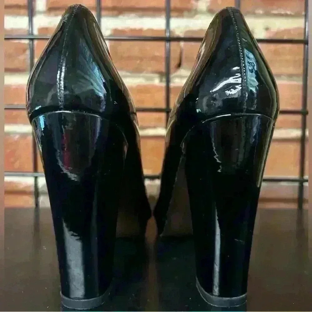 Stuart Weitzman 7.5 Black Patent Open-Toe Heels W… - image 3